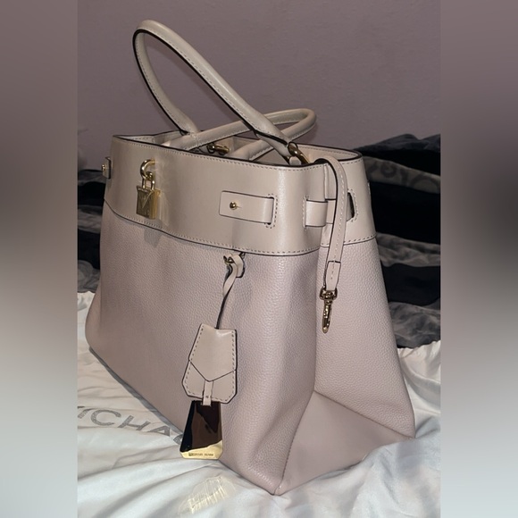 Michael Kors Satchel NWOT! - Picture 3 of 15